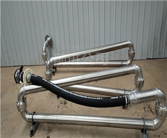 飞机加油地爬管