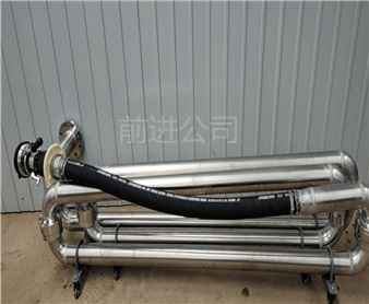 飞机加油地爬管